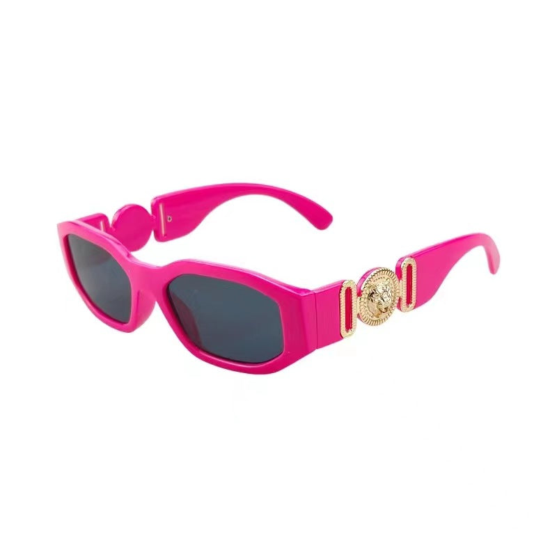 Wholesale  new frame  style sunglasses personalized fashion street photography  sunglasses travel essential